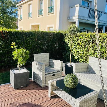 Chambres D'Hotes A Themes A 2,4Km Du Parc Magny-le-Hongre Bagian luar foto