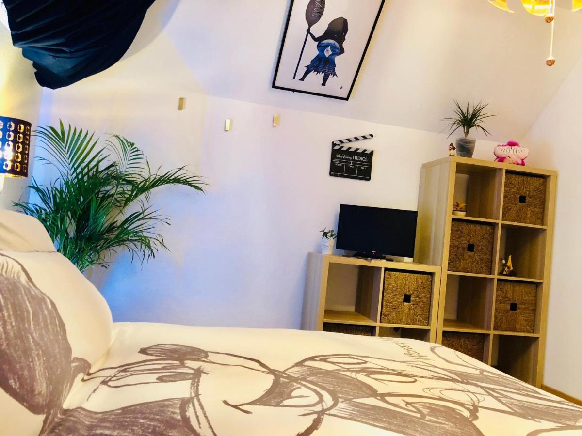 Chambres D'Hotes A Themes A 2,4Km Du Parc Magny-le-Hongre Bagian luar foto
