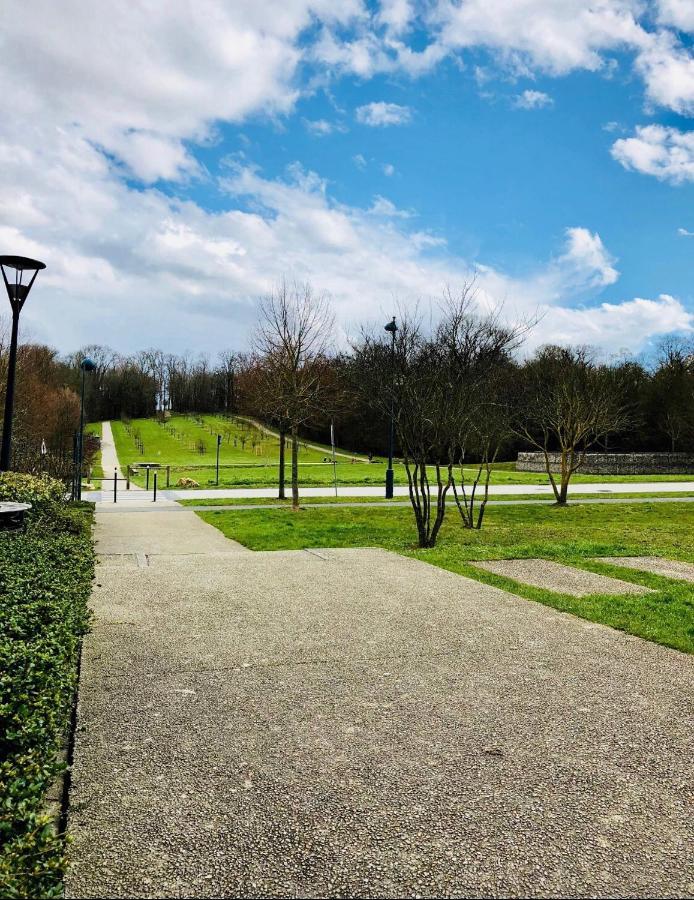 Chambres D'Hotes A Themes A 2,4Km Du Parc Magny-le-Hongre Bagian luar foto